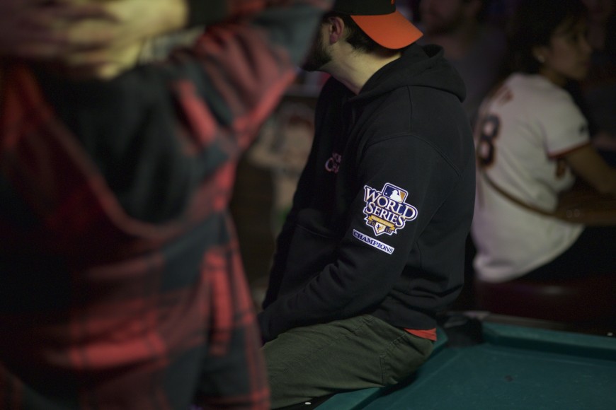 Matt Lynch supports the Giants from Antonio's Nut House (Spenser Linney/Peninsula Press)