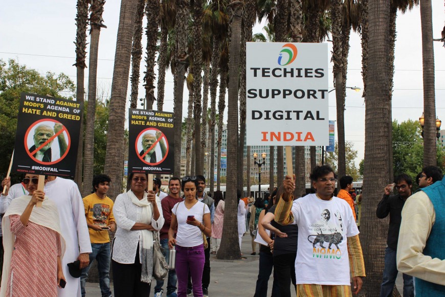 Supporters and protesters gather outside the SAP Center in San Jose, California, waiting to greet Prime Minister Narendra Modi as he arrives there to address the Indian-American community. (Saurabh Datar/Peninsula Press)