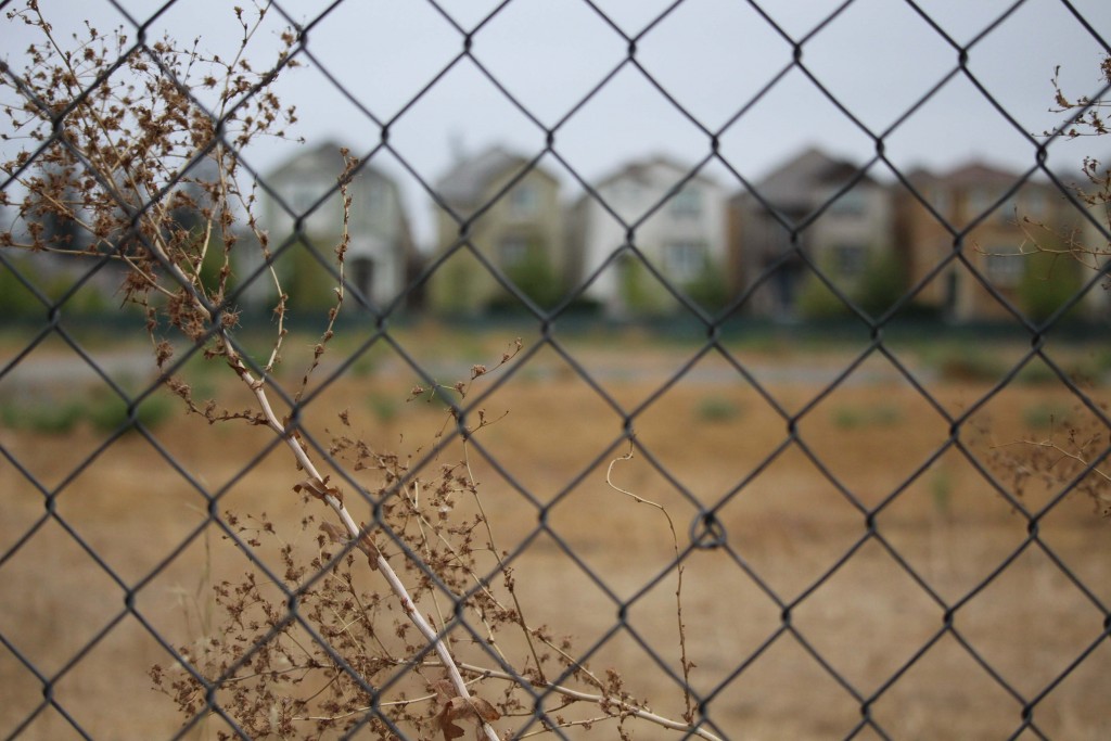 The Santa Clara City Council entered into an exclusive negotiating agreement with The Core Companies to develop a six-acre plot of land, pictured here, on Sept. 29. The land is the last remaining vestige of the Bay Area Research and Extension Center (BAREC) site. (Shane Newell/Peninsula Press)