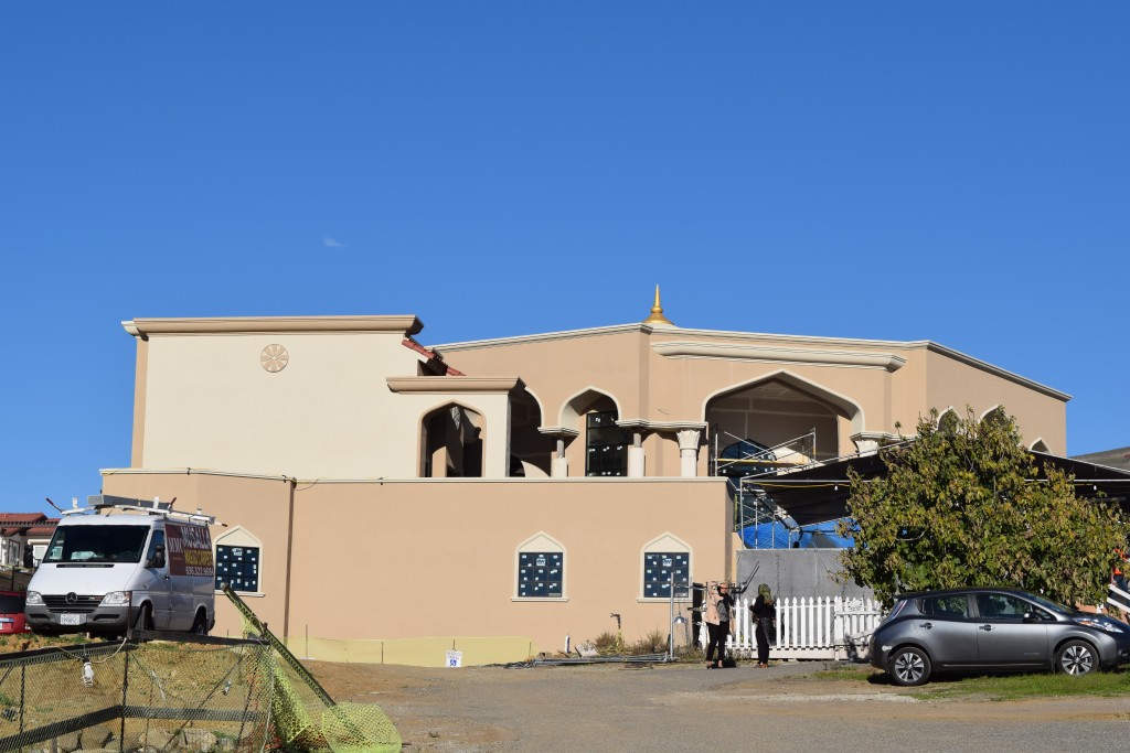 The Evergreen Islamic Center, located on Ruby Avenue in San Jose. Between 200 and 300 patrons come each week to worship at the center, which is currently under construction. (Erica Evans/Peninsula Press) 