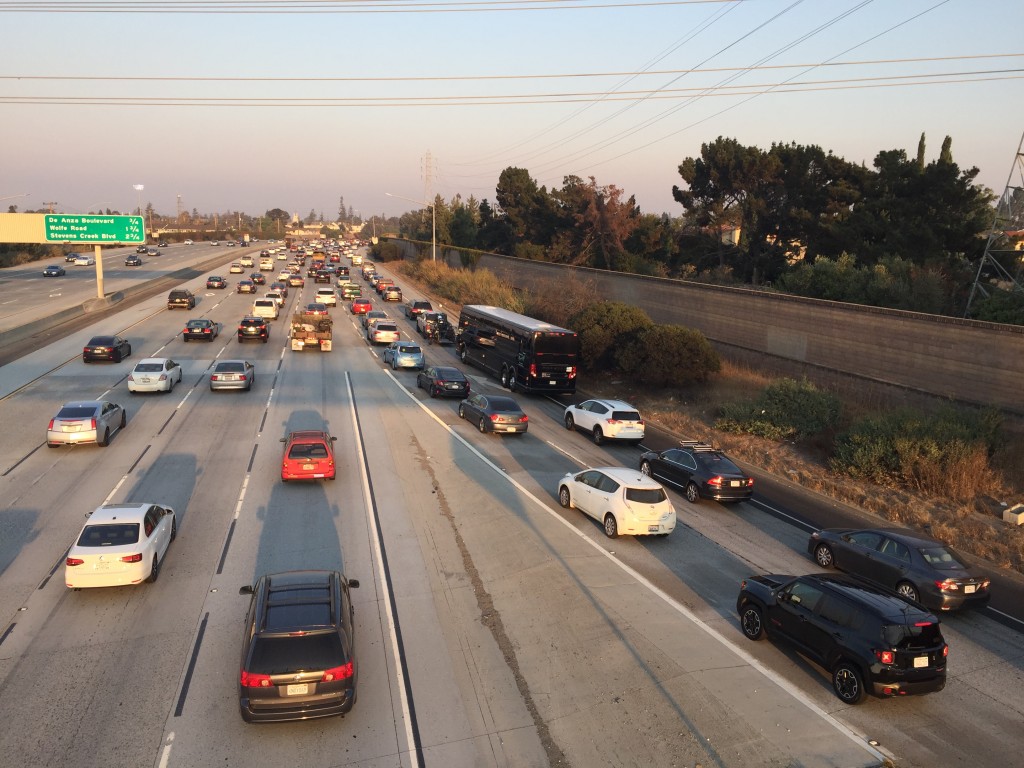 facing-crowded-roads-and-construction-cupertino-establishes-traffic