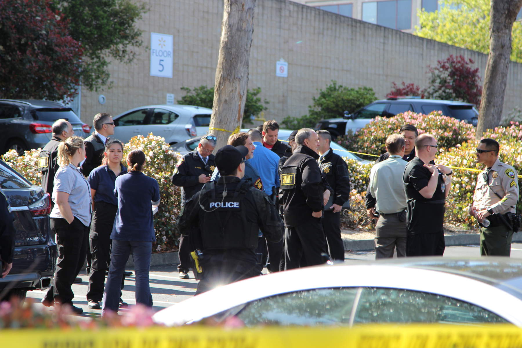 Suspect Dead Three Injured In Youtube Headquarters Shooting Peninsula Press