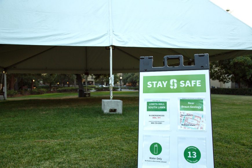 A tent on the South Lawn of Lomita Mall, in between the Engineering Quad and Main Quad. The tent is up ostensibly for outdoor classes. (Noah Cortez, Peninsula Press)